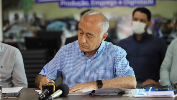 Serviços de água e esgoto da capital serão de responsabilidade da prefeitura de Rio Branco a partir de 1º de janeiro